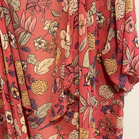 Lularoe Sheer Floral Kimono with waterfall opening Size M - Picture 2 of 5